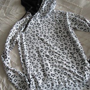 Women's Sweatshirt Size  Small